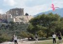 ათენის ცა ფრანებით გაივსო – ნახეთ კადრები ფილოპაპუს გორაკიდან